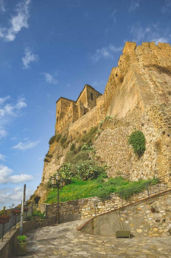 Casa Castello Hotel Rocca Imperiale Kültér fotó